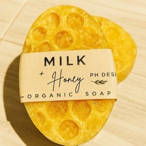 Milk and Honey Massage Soap- with notes of honey‎ & oats 5oz Bar Handmade